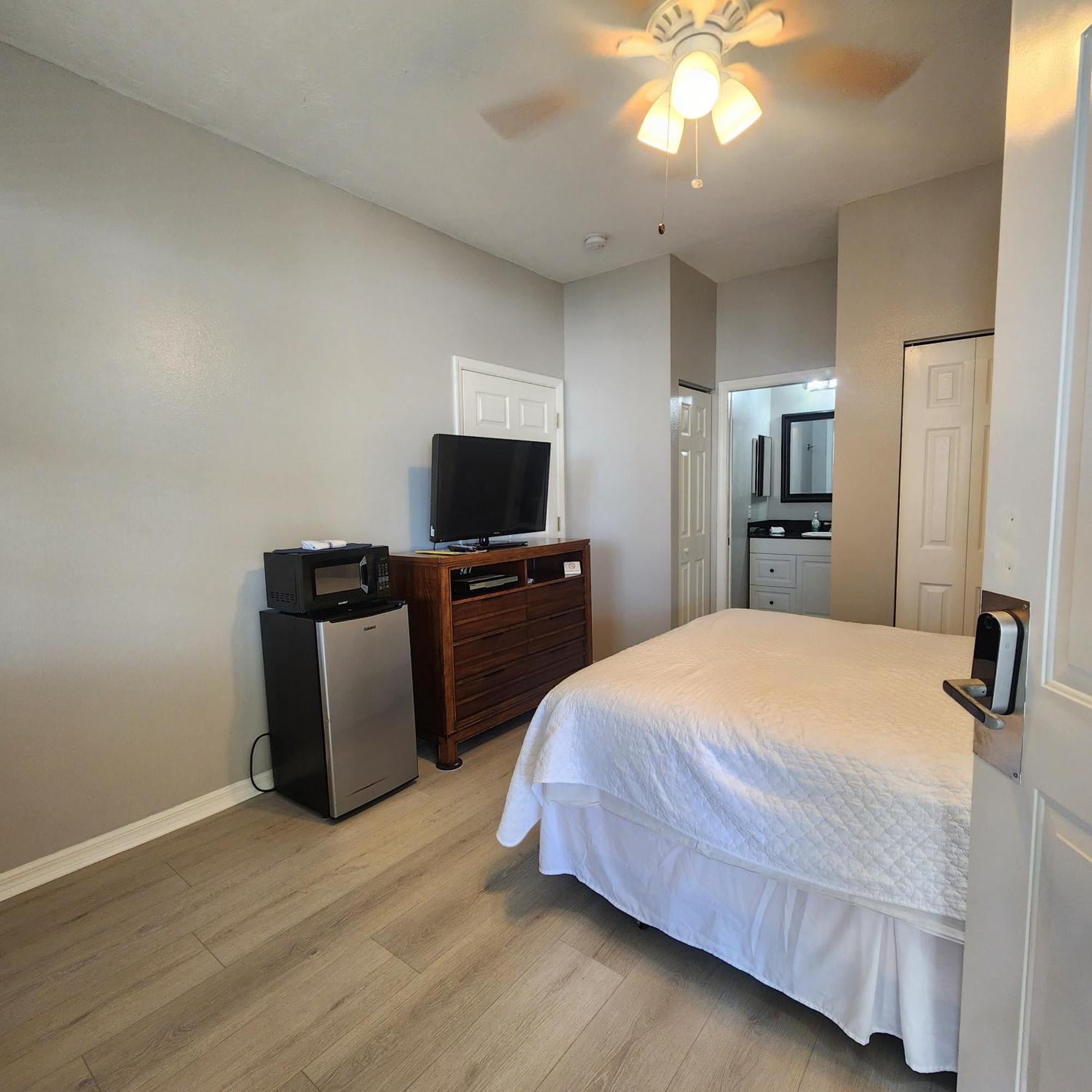 1 Bed 1 Bath At Img Near Beach برادنتون المظهر الخارجي الصورة